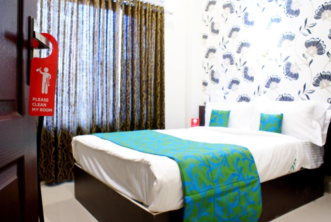 Collection O 8267 Galaxy Inn Kochi Extérieur photo